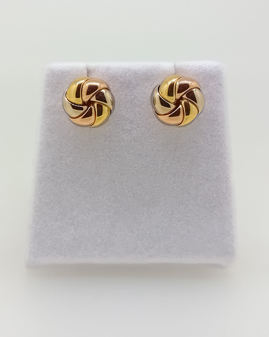 Vintage 18ct Tri-Colour Gold Knot Stud Earrings – 3.38g Boxed